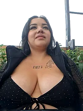 Abby 79 online show from December 18, 2025, 9:10 pm