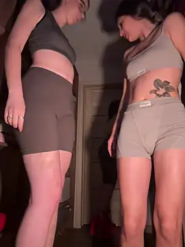 Snapshot of RussianGirls_ chatting on January 9, 2026, 1:47 pm RussianGirls online show from January 9, 2026, 1:47 pm