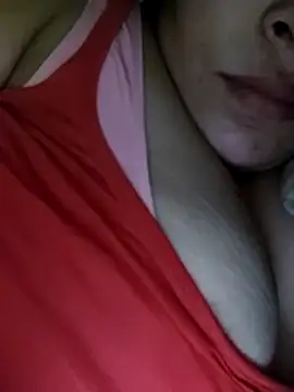 Snapshot of Lobna-66 chatting on February 5, 2026, 1:43 am Lobna-66 online show from February 5, 2026, 1:43 am