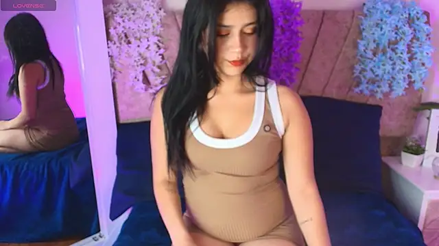 hannaa cute online show from May 13, 2026, 12:19 am