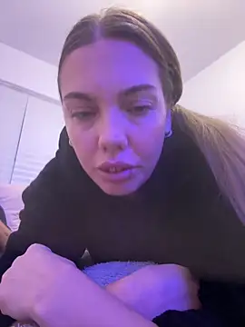 Snapshot of HardandHornycouple chatting on December 18, 2025, 11:11 pm HardandHornycouple online show from December 18, 2025, 11:11 pm