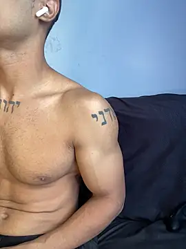 Snapshot of Maicol_xxxx chatting on February 7, 2026, 3:38 pm Maicol xxxx online show from February 7, 2026, 3:38 pm