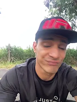 Snapshot of Maicol_xxxx chatting on February 10, 2026, 10:14 pm Maicol xxxx online show from February 10, 2026, 10:14 pm