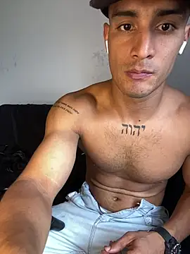 Snapshot of Maicol_xxxx chatting on February 14, 2026, 4:48 pm Maicol xxxx online show from February 14, 2026, 4:48 pm