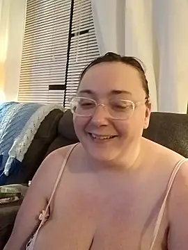 Snapshot of pinkcheetah12 chatting on February 15, 2026, 2:19 am pinkcheetah12 online show from February 15, 2026, 2:19 am