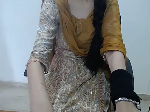 Farhana beautyfull online show from March 14, 2026, 4:29 am