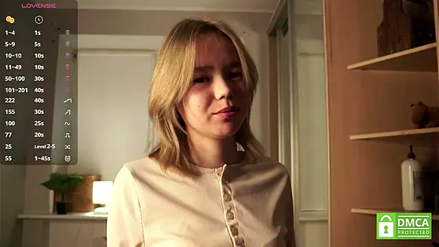 Snapshot of DollyAmrine chatting on December 19, 2025, 9:38 am DollyAmrine online show from December 19, 2025, 9:38 am