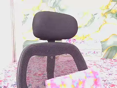 Snapshot of bold-smirthii chatting on February 27, 2026, 5:07 am bold-smirthii online show from February 27, 2026, 5:07 am