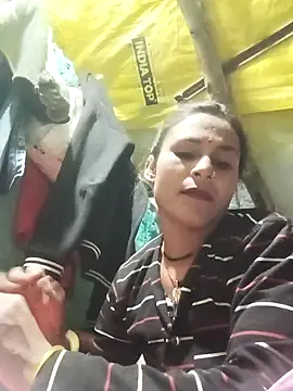 Snapshot of Cuty_priti chatting on February 4, 2026, 5:30 pm Cuty priti online show from February 4, 2026, 5:30 pm