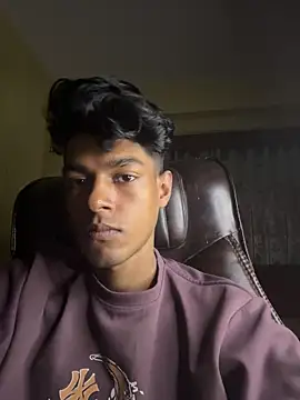 Snapshot of tooexpensive chatting on February 17, 2026, 1:29 pm tooexpensive online show from February 17, 2026, 1:29 pm