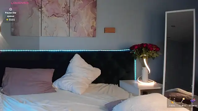 Snapshot of Mary_Hart chatting on December 19, 2025, 2:46 pm Mary Hart online show from December 19, 2025, 2:46 pm