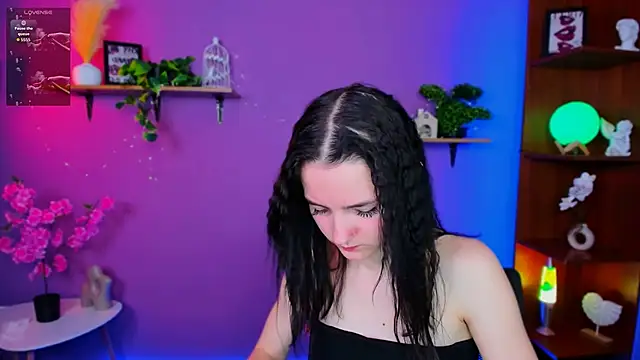 lole ti online show from April 30, 2026, 9:41 pm