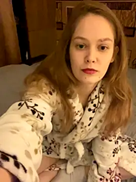  MarieApril online show from December 19, 2025, 2:24 pm