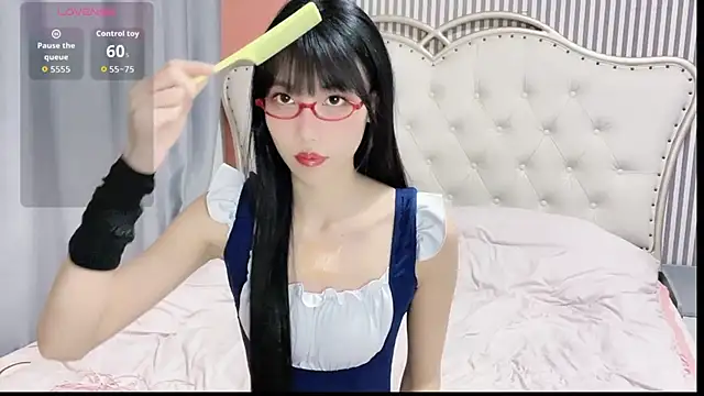 Snapshot of zhnmjx2025 chatting on December 21, 2025, 2:46 pm zhnmjx2025 online show from December 21, 2025, 2:46 pm