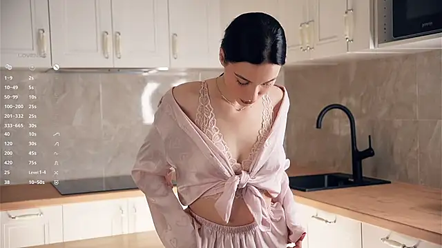 TyraEspina online show from January 9, 2026, 7:15 pm