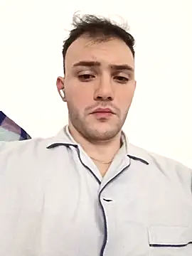 Snapshot of luke25bwc chatting on December 22, 2025, 4:31 am luke25bwc online show from December 22, 2025, 4:31 am