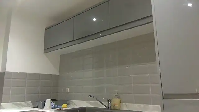 Snapshot of SnowBunnie97 chatting on December 20, 2025, 10:39 pm SnowBunnie97 online show from December 20, 2025, 10:39 pm