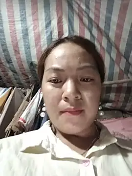 Lucky cutee online show from May 15, 2026, 4:08 am
