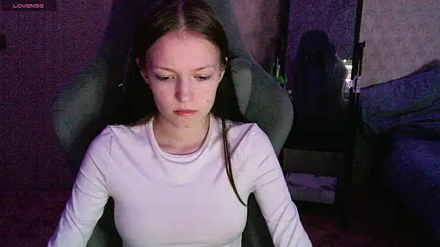 Snapshot of Yzi chatting on February 21, 2026, 1:56 pm Yzi online show from February 21, 2026, 1:56 pm