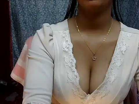 cute Dirty Diva online show from April 13, 2026, 3:12 am