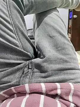 hydhunk26 online show from December 20, 2025, 10:11 am