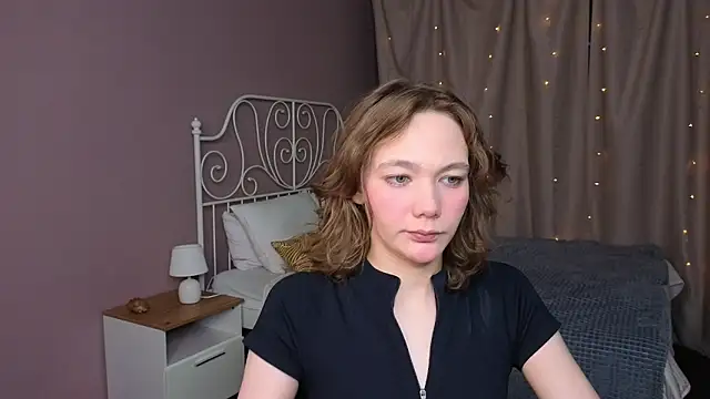 NovaEva  online show from May 22, 2026, 12:07 am