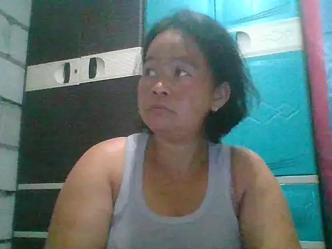 Snapshot of Wetmama_69 chatting on February 28, 2026, 12:11 am Wetmama 69 online show from February 28, 2026, 12:11 am