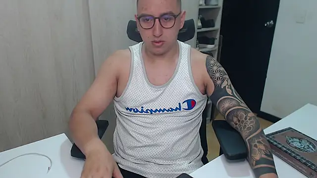 Snapshot of DanteVesper chatting on March 8, 2026, 9:29 pm DanteVesper online show from March 8, 2026, 9:29 pm