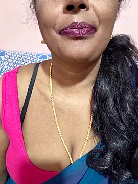 Snapshot of siri_tamiltelugu chatting on February 10, 2026, 5:06 pm siri tamiltelugu online show from February 10, 2026, 5:06 pm