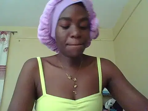 Snapshot of Sexxy_paid chatting on February 8, 2026, 11:35 am Sexxy paid online show from February 8, 2026, 11:35 am