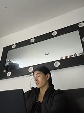 Ema Rose  online show from January 31, 2026, 7:11 pm