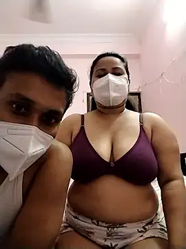 Snapshot of DesiSeductress chatting on January 15, 2026, 5:38 pm DesiSeductress online show from January 15, 2026, 5:38 pm