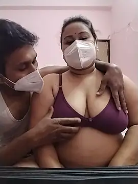 Snapshot of DesiSeductress chatting on January 16, 2026, 3:38 pm DesiSeductress online show from January 16, 2026, 3:38 pm