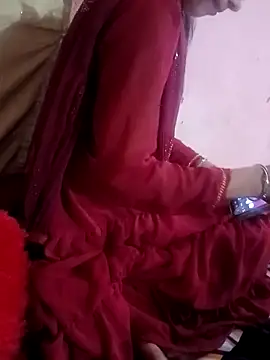 Snapshot of Desipari_777 chatting on February 8, 2026, 4:54 pm Desipari 777 online show from February 8, 2026, 4:54 pm