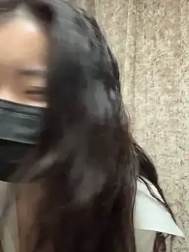 Snapshot of Rabbit-68 chatting on December 22, 2025, 2:25 pm Rabbit-68 online show from December 22, 2025, 2:25 pm