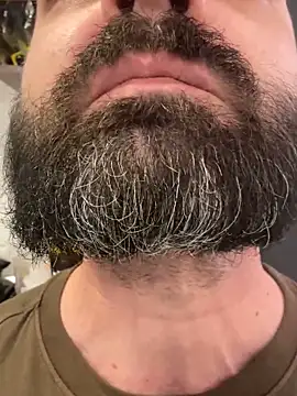 DamonSalvatore2 online show from December 22, 2025, 11:51 am