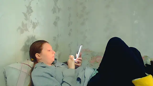 CrystallAngel online show from March 21, 2026, 3:04 pm