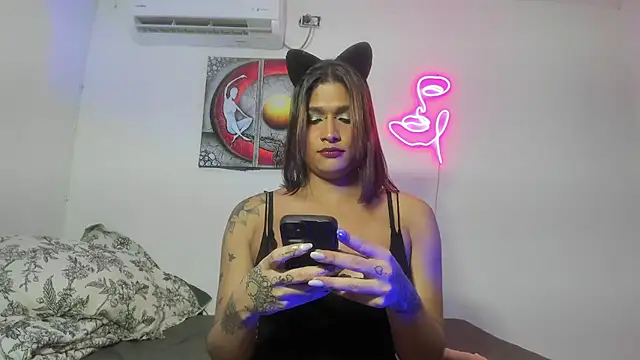 Snapshot of Maya_Nova chatting on January 9, 2026, 3:20 am Maya Nova online show from January 9, 2026, 3:20 am