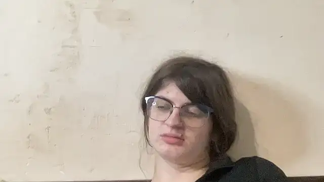 Snapshot of GoldenPairX chatting on December 22, 2025, 4:04 pm GoldenPairX online show from December 22, 2025, 4:04 pm