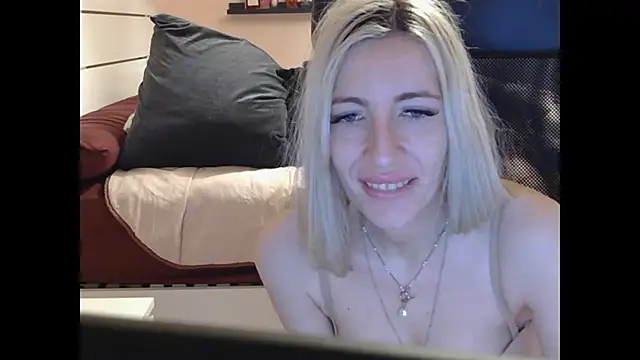 BarbieBlondieGirl online show from January 17, 2026, 5:45 am
