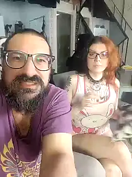 Snapshot of whatevaandissues chatting on December 21, 2025, 11:45 pm whatevaandissues online show from December 21, 2025, 11:45 pm