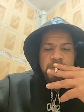 Snapshot of Dominicanobb chatting on February 4, 2026, 5:02 am Dominicanobb online show from February 4, 2026, 5:02 am