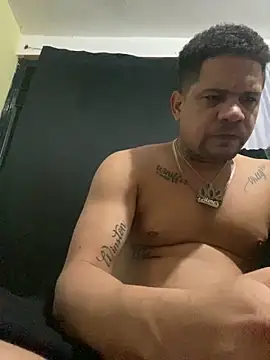 Snapshot of Dominicanobb chatting on February 27, 2026, 5:40 am Dominicanobb online show from February 27, 2026, 5:40 am