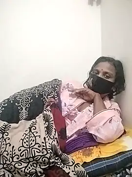 Snapshot of Hot_Sweety02 chatting on January 14, 2026, 10:36 pm Hot Sweety02 online show from January 14, 2026, 10:36 pm