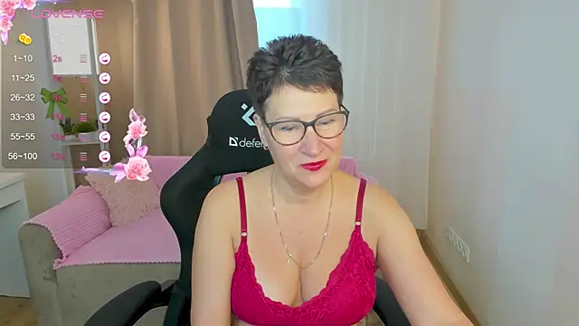 JennyMons online show from June 14, 2026, 8:05 am