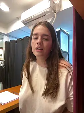 lele202526 online show from March 31, 2026, 6:08 pm