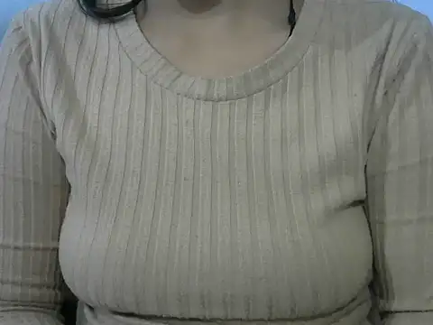 hot-riyyaaa online show from January 10, 2026, 7:48 pm