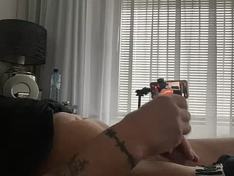 Snapshot of friemeldepiemel chatting on February 13, 2026, 2:35 pm friemeldepiemel online show from February 13, 2026, 2:35 pm