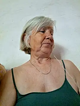 KlaudiaDarling online show from May 26, 2026, 10:11 am