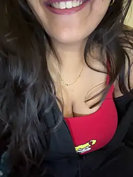 Snapshot of Alishababy_ chatting on February 23, 2026, 10:29 pm Alishababy online show from February 23, 2026, 10:29 pm